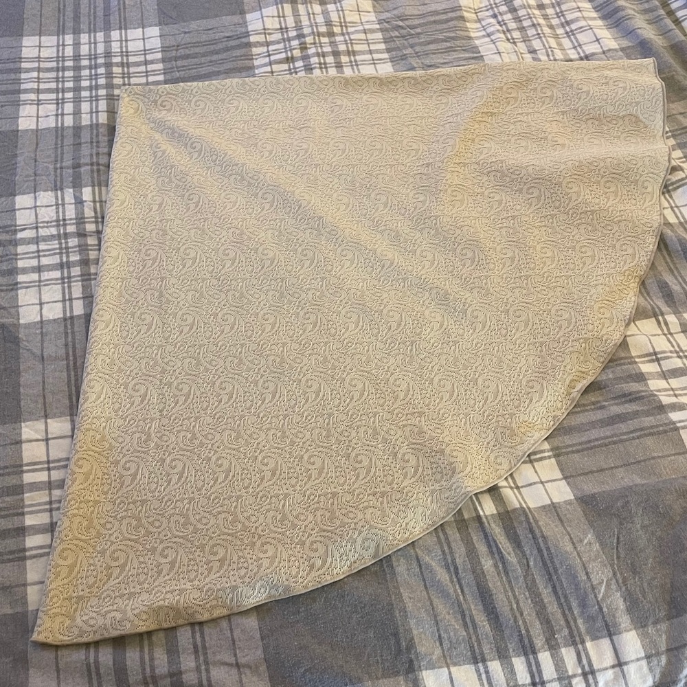 Vintage Round Lace Tablecloth